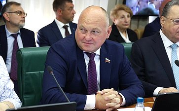 Алексей Кондратенко)