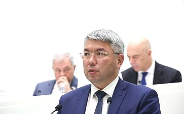 Парламентские слушания Комитета Совета Федерации по бюджету и финансовым рынкам «О параметрах проекта федерального бюджета на 2026 год и плановый период 2027 и 2028 годов»