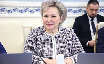 Елена Писарева