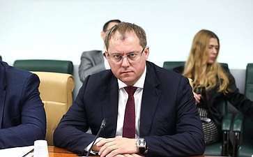 Совещание Комитета СФ по экономической политике «О совершенствовании правового регулирования деятельности по организованной перевозке групп детей»