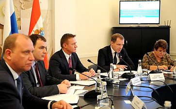 Выездное совещание Временной комиссии СФ по совершенствованию правового регулирования в сфере государственного контроля (надзора) и муниципального контроля в РФ