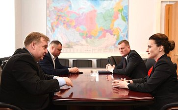 Встреча Ирины Кожановой с управляющим Отделения Банка России по Смоленской области и его заместителями