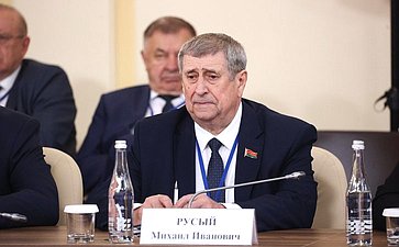 Встреча Председателя СФ Валентины Матвиенко и Председателя Совета Республики Национального собрания Республики Беларусь Натальи Кочановой с руководителями органов государственной власти субъектов Российской Федерации и регионов Республики Беларусь