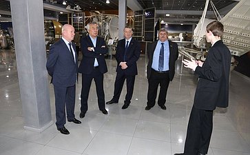 Б. Жамсуев и М. Козлов встретились с руководством Научно-производственного объединения имени С.А. Лавочкина