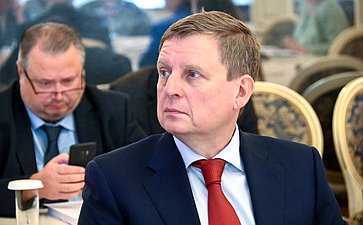 Андрей Епишин