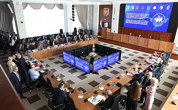 Сенаторы РФ приняли участие в секционном заседании №1 «Политико-правовые аспекты евразийской безопасности»