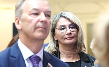 Открытие в Совете Федерации выставки Министерства энергетики РФ «Векторы развития энергетики — импульс для будущего России»