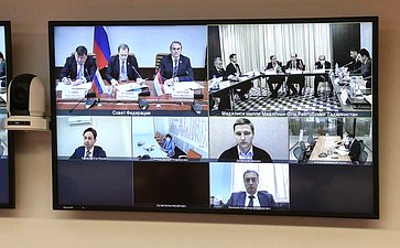 «Круглый стол» на тему «Развитие и совершенствование торгово-экономического сотрудничества» VII Межпарламентского Форума «Таджикистан — Россия: потенциал межрегионального сотрудничества»
