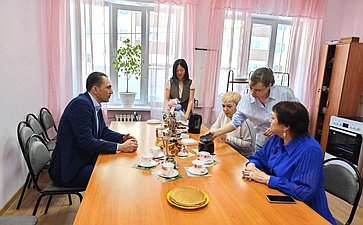 Андрей Хапочкин проконтролировал ход выполнения национальных проектов в Сахалинской области