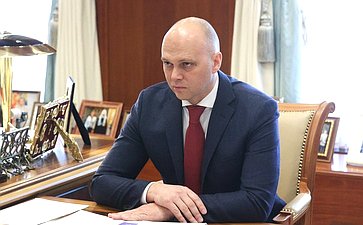 Валентина Матвиенко провела встречу с губернатором Калининградской области Алексеем Беспрозванных