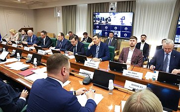 Круглый стол на тему «Пути решения ключевых стратегических задач по производству высоколокализованной конкурентоспособной продукции автомобильной отрасли»