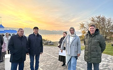 Сенаторы осмотрели площадки, отведенные под реализацию проектов комплексного развития территории и Церковь Иоанна Предтечи в Толчкове