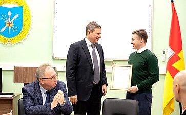 Андрей Епишин в рамках работы в регионе провел совещание о ходе реализации комплексного образовательного проекта по созданию экосистемы кружков и лабораторий авиационного инжиниринга и беспилотных авиасистем