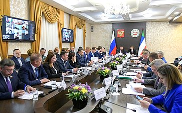 Вячеслав Тимченко провел расширенное заседание по вопросам контрольно-надзорной деятельности в Республике Хакасия