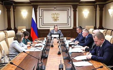 Совещание Комитета Совета Федерации по экономической политике «Вопросы совершенствования законодательства в сфере эксплуатации автозаправочных станций»