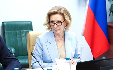 Инна Святенко