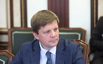 Круглый стол на тему «Сотрудничество Российской Федерации и Китайской Народной Республики как ключевой фактор стабильности в мировых делах»