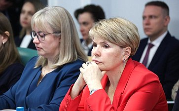 Расширенное заседание Комитета СФ по социальной политике (в рамках Дней Волгоградской области в Совете Федерации)