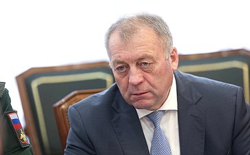 Совещание на тему «Об участии Российской Федерации в деятельности по поддержанию или восстановлению международного мира и безопасности»