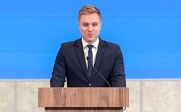 Пленарное заседание Х Парламентского форума «Историко-культурное наследие России»