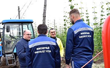 Николай Федоров посетил учебно-научно-практический центр «Студенческий» Чувашского государственного аграрного университета