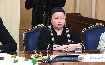 Встреча Председателя Совета Федерации Валентины Матвиенко с делегацией общества «Жители блокадного Ленинграда» Санкт-Петербурга