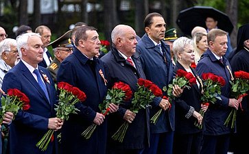 Андрей Хапочкин поздравил Сахалин и Курилы с Днем Победы над милитаристской Японией и окончания Второй мировой войны