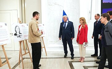 Торжественная церемония открытия выставки работ художника, основателя проекта «Словографика» Петра Скляра «Словографика ZOV. Герои и участники Специальной военной операции»