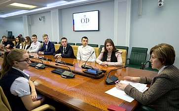 Встреча Е. Авдеевой со студентами Университетского колледжа Вологодской области