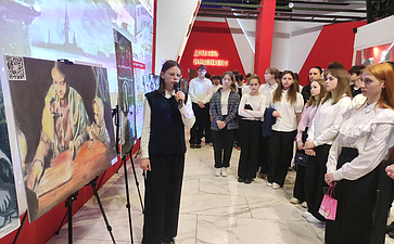Марина Левина в Туле приняла участие в открытии выставки работ победителей Всероссийского конкурса детского рисунка «Жизнь, деленная на граммы»