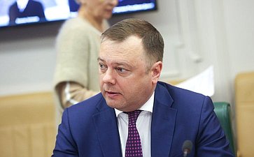 Круглый стол на тему «Пути решения ключевых стратегических задач по производству высоколокализованной конкурентоспособной продукции автомобильной отрасли»