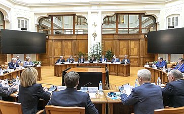 Сенаторы Российской Федерации приняли участие в семинаре, прошедшем в Центральном банке РФ