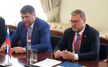 Встреча заместителя Председателя СФ Константина Косачева с Вице-президентом Исламской Республики Иран, руководителем Организации по защите окружающей среды Ирана (фото Фонд Росконгресс)