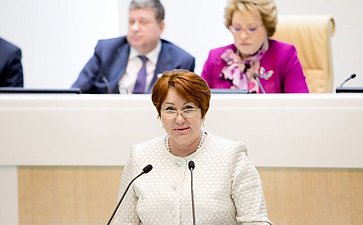 Е. Перминова 371-е заседание Совета Федерации