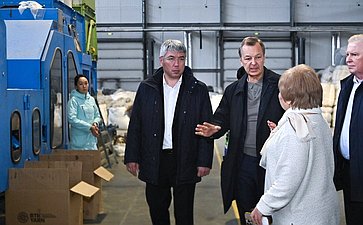 Сенаторы посетили Байкальский текстильный комбинат и ряд производителей продукции из шерсти