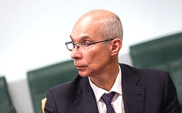 Совещание Комитета Совета Федерации по экономической политике «Импортонезависимость в сфере информационных технологий: лучшие практики разработки и использования российского программного обеспечения»