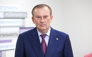 Губернатор Ленинградской области Александр Дрозденко