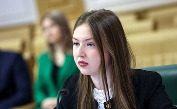 Круглый стол на тему «Интеллектуальная собственность в материальном выражении: мода, промышленный дизайн, архитектура»