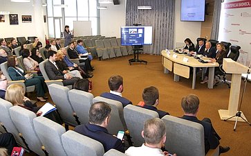 Инна Святенко приняла участие в заседании «круглого стола» на тему «Импортозамещение медицинского оборудования. Коммуникация рынка, заказчик-поставщик»