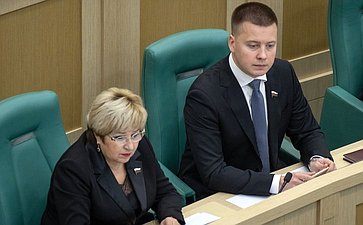 Ольга Хохлова и Александр Пронюшкин