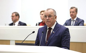 Председатель Мурманской областной Думы Сергей Дубовой