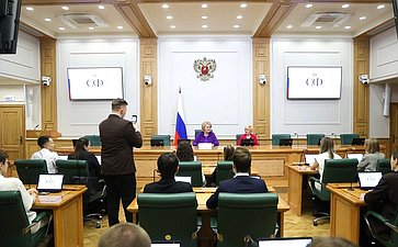 Лилия Гумерова провела встречу со студентами РАНХиГС