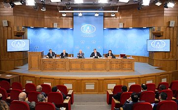 Встреча-брифинг с руководителями аккредитованных в Москве дипломатических представительств стран Лиги арабских государств