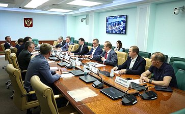 Круглый стол на тему «О создании инфраструктуры, необходимой для развития внутреннего автомобильного туризма в РФ»