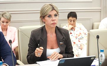 Евгения Уваркина