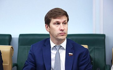 Иван Новиков