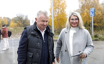 Сенаторы осмотрели площадки, отведенные под реализацию проектов комплексного развития территории и Церковь Иоанна Предтечи в Толчкове