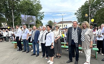 Сенаторы РФ приняли участие в открытии шахматного фестиваля в городе Данилове