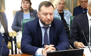 Расширенное заседание Комитета Совета Федерации по экономической политике (в рамках Дней Саратовской области в Совете Федерации)