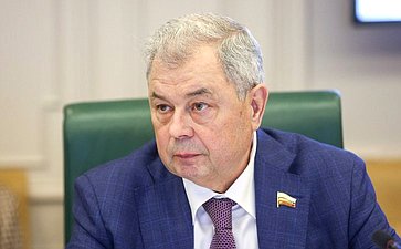 Анатолий Артамонов